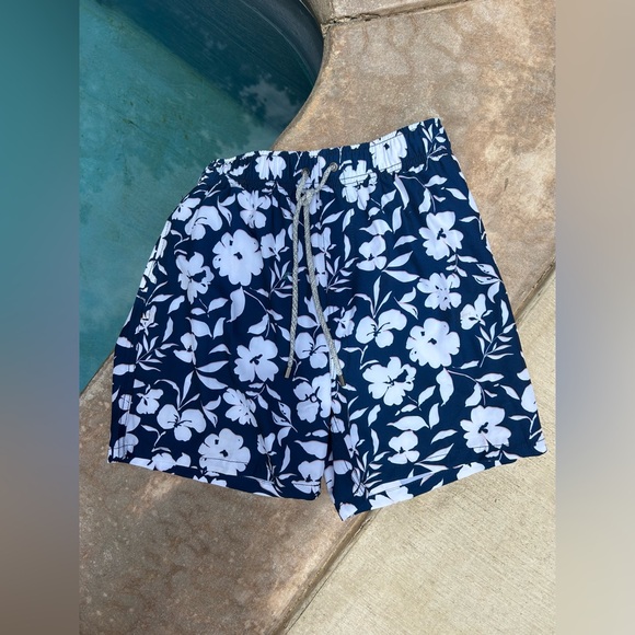 Vintage Summer Swim trucks. - Picture 1 of 4